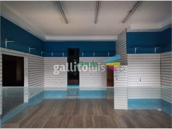 https://www.gallito.com.uy/local-comercial-centro-60-m2-con-vidriera-y-baño-inmuebles-25377265