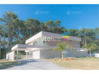 https://www.gallito.com.uy/venta-de-casa-4-dormitorios-en-green-park-punta-ballena-inmuebles-25405384