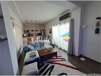 https://www.gallito.com.uy/apartamento-en-venta-de-2-dormitorios-color-loft-en-atah-inmuebles-25397992