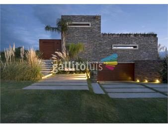 https://www.gallito.com.uy/casa-en-venta-de-3-dormitorios-en-punta-piedras-manantiale-inmuebles-25406465