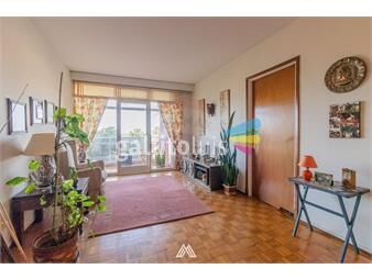 https://www.gallito.com.uy/venta-apartamento-tres-dormitorios-terraza-palermo-inmuebles-25410515