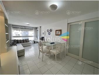 https://www.gallito.com.uy/venta-apartamento-1-dormitorio-y-medio-playa-mansa-punta-inmuebles-25433826