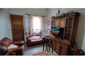 https://www.gallito.com.uy/apartamento-de-2-dormitorios-en-ph-en-la-comercial-inmuebles-24401825