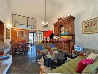 https://www.gallito.com.uy/amplio-apartamento-con-parrillero-en-venta-2-dormitorios-2-inmuebles-25102366
