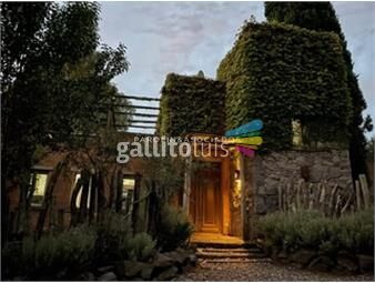 https://www.gallito.com.uy/casa-a-la-venta-de-3-dormitorios-en-punta-del-este-inmuebles-25229839