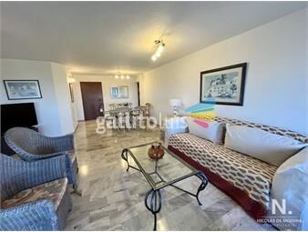 https://www.gallito.com.uy/apartamento-en-venta-de-3-dormitorios-en-playa-brava-punt-inmuebles-23917174