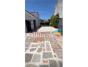 https://www.gallito.com.uy/venta-casa-3-dormitorios-en-carrasco-a-pasos-de-la-rambla-inmuebles-25535551