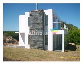 https://www.gallito.com.uy/casa-venta-3-dormitorios-punta-piedras-inmuebles-19576986