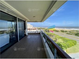 https://www.gallito.com.uy/espectacular-penthouse-en-primera-linea-inmuebles-20765873