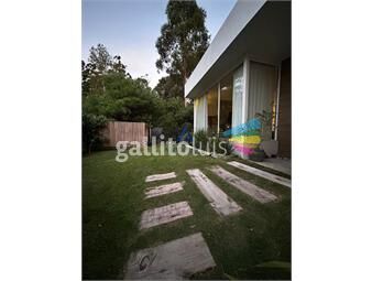 https://www.gallito.com.uy/hermosa-y-moderna-casa-de-3-dormitorios-inmuebles-25587798