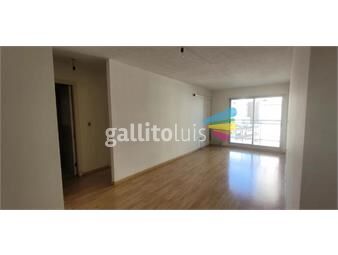 https://www.gallito.com.uy/apartamento-de-dos-dormitorios-en-tres-cruces-con-garaje-y-inmuebles-25583029