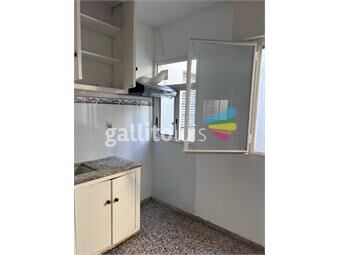 https://www.gallito.com.uy/alquiler-apartamento-con-renta-2-dormitorios-brazo-oriental-inmuebles-25624203