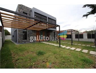 https://www.gallito.com.uy/casa-tres-dormitorios-parque-miramar-a-estrenar-inmuebles-25478875
