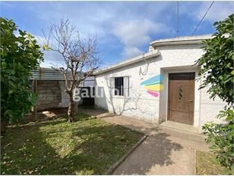 https://www.gallito.com.uy/venta-de-2-casas-2-dormitorios-y-local-en-pando-inmuebles-25643959