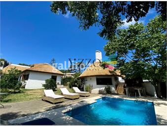 https://www.gallito.com.uy/punta-del-este-pinares-casa-de-3-dormitorios-piscina-barbac-inmuebles-25668133