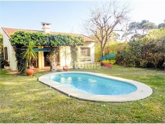 https://www.gallito.com.uy/casa-de-3-dormitorios-con-piscina-en-venta-playa-mansa-punt-inmuebles-25136955