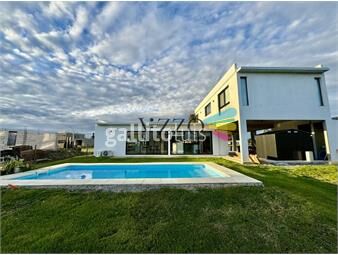 https://www.gallito.com.uy/colonia-venta-casa-de-3-dormitorios-y-piscina-en-barrio-s-inmuebles-25703586