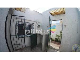 https://www.gallito.com.uy/venta-casa-3-apartamentos-buceo-ideal-inversor-con-renta-inmuebles-25683227
