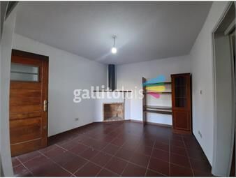 https://www.gallito.com.uy/casa-en-alquiler-de-dos-dormitorios-con-patio-en-pocitos-inmuebles-25748994