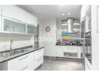 https://www.gallito.com.uy/venta-apartamento-de-estilo-cinco-dormitorios-y-servicio-co-inmuebles-25749603