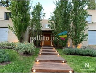 https://www.gallito.com.uy/vende-espectacular-casa-en-segunda-lã­nea-a-la-laguna-la-inmuebles-25035819