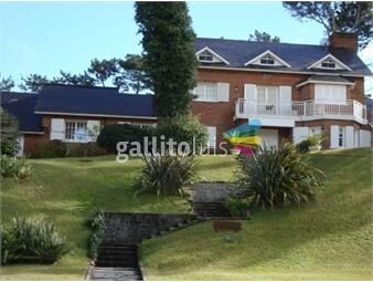 https://www.gallito.com.uy/venta-casa-6-dormitorios-playa-mansa-inmuebles-23287422