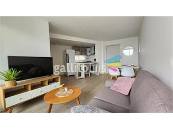 https://www.gallito.com.uy/venta-apartamento-2-dormitorios-tres-cruces-con-muebles-inmuebles-25804184