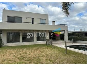 https://www.gallito.com.uy/excepcional-casa-en-viñedos-de-la-tahona-4-dormitorios-inmuebles-25816942