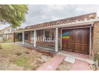 https://www.gallito.com.uy/venta-casa-2-dormitorios-barra-de-carrasco-garaje-inmuebles-25817106