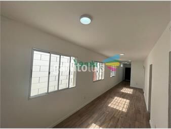 https://www.gallito.com.uy/venta-casa-malvin-sur-2-dormitorios-con-garage-o-local-a-inmuebles-25377512