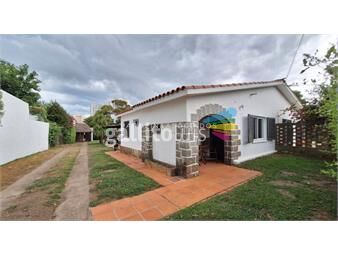 https://www.gallito.com.uy/casa-en-venta-de-2-dormitorios-en-aidy-grill-punta-del-est-inmuebles-25748852