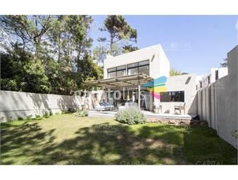 https://www.gallito.com.uy/divina-casa-en-la-barra-montoya-a-300-mts-del-mar-inmuebles-25720021