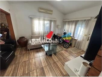 https://www.gallito.com.uy/casa-en-venta-en-barrio-la-loma-inmuebles-24245528