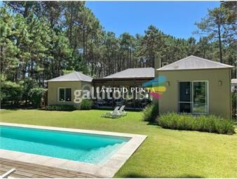 https://www.gallito.com.uy/casa-3-suites-mas-dependencia-y-piscina-laguna-blanca-inmuebles-25861350