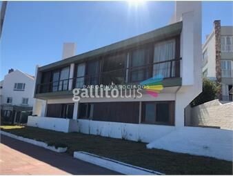 https://www.gallito.com.uy/casa-en-venta-de-4-dormitorios-frente-al-mar-en-penã­nsula-inmuebles-18731644