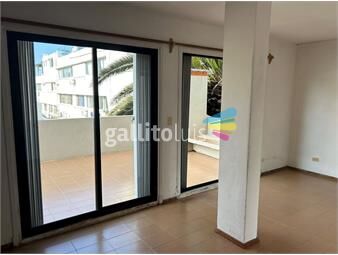 https://www.gallito.com.uy/venta-2-dor-2-baños-excelente-ubicacion-a-2-cuadras-playa-inmuebles-24983514