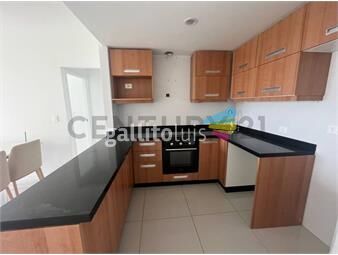 https://www.gallito.com.uy/venta-de-apartamento-primera-linea-playa-mansa-parada-40-inmuebles-25748909