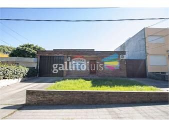 https://www.gallito.com.uy/venta-casa-3-dormitorios-malvin-casa-1-dor-ygalpon-inmuebles-25397805