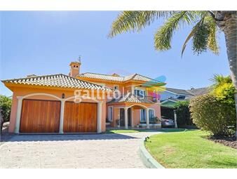 https://www.gallito.com.uy/casa-en-venta-3-dormitorios-lomas-de-carrasco-inmuebles-25338084