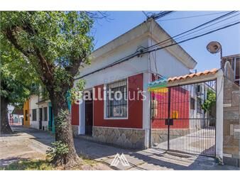 https://www.gallito.com.uy/venta-de-dos-casas-en-la-teja-garage-y-fondo-inmuebles-25623867