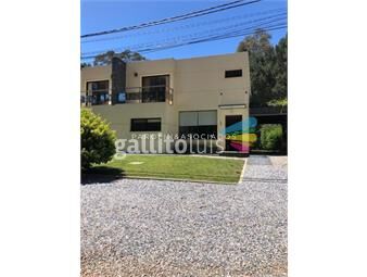 https://www.gallito.com.uy/venta-de-casa-de-4-dormitorios-en-complejo-solanas-punta-d-inmuebles-21724694