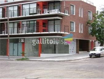 https://www.gallito.com.uy/gran-vidriera-sobre-av-gral-flores-local-3-colonia-de-inmuebles-25907039