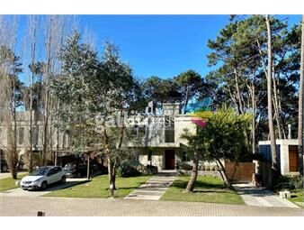 https://www.gallito.com.uy/venta-y-alquiler-de-maravillosa-casa-de-cuatro-dormitorios-inmuebles-25549813