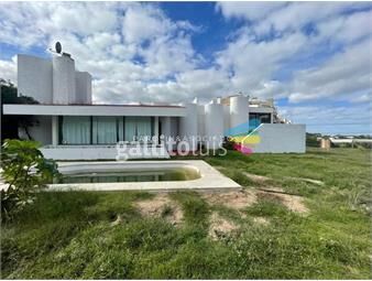 https://www.gallito.com.uy/casa-en-venta-sobre-la-ruta-frente-al-mar-punta-del-este-inmuebles-25820154