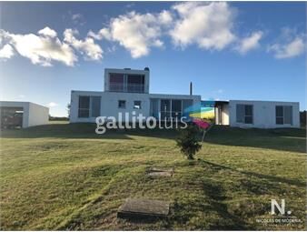 https://www.gallito.com.uy/casa-en-venta-de-4-dormitorios-en-la-pedreda-inmuebles-24091122