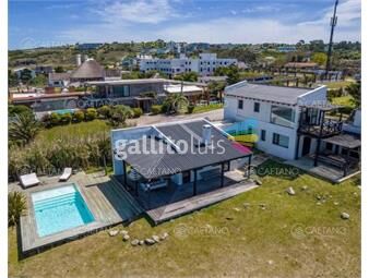 https://www.gallito.com.uy/venta-casa-4-dormitorios-las-grutas-punta-ballena-inmuebles-22732787