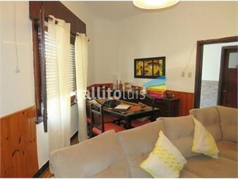 https://www.gallito.com.uy/venta-casa-cuatro-dormitorios-dos-baños-la-banqueada-inmuebles-25233525