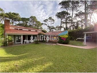 https://www.gallito.com.uy/casa-en-venta-chalet-tres-dormitorios-dos-baãos-y-dormit-inmuebles-24127573