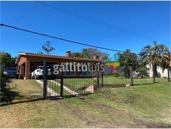 https://www.gallito.com.uy/espectacular-casa-a-100mts-del-mar-inmuebles-20731421