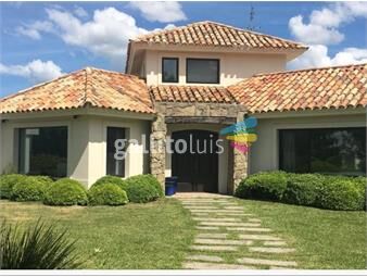 https://www.gallito.com.uy/venta-hermosa-casa-barrio-colinas-de-carrasco-la-casa-3-dor-inmuebles-25023342